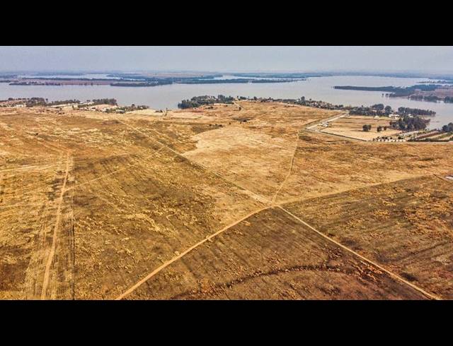 LAND FOR SALE IN VAAL MARINA